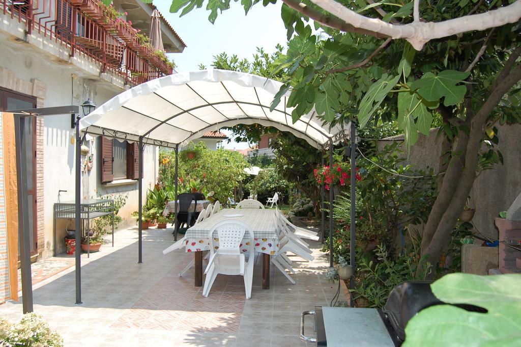 B&B Villa Francesca Soverato Marina Exteriér fotografie