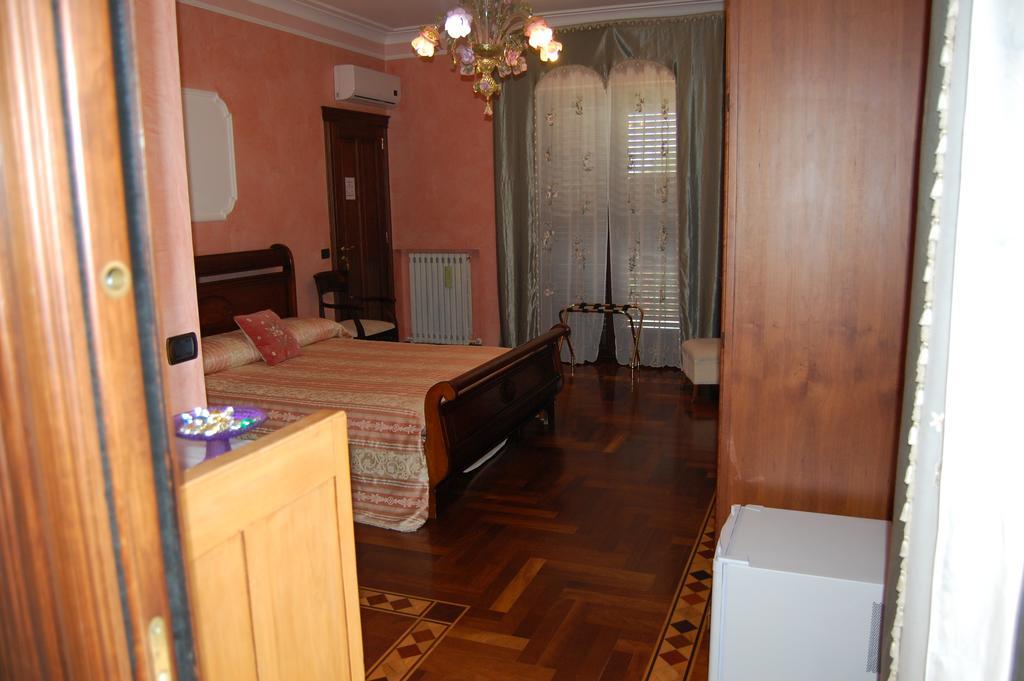B&B Villa Francesca Soverato Marina Pokoj fotografie